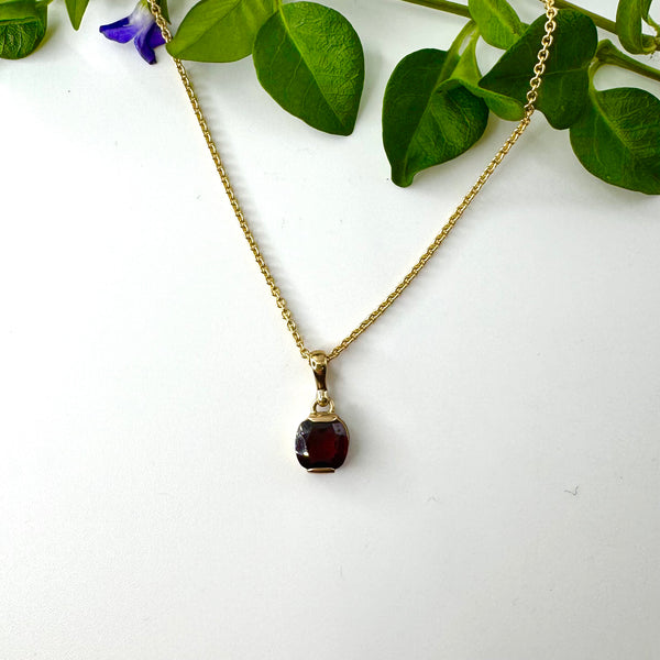 9ct Gold Cushion Garnet Pendant